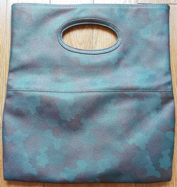 Anelloカモフラクラッチバック¥4,290