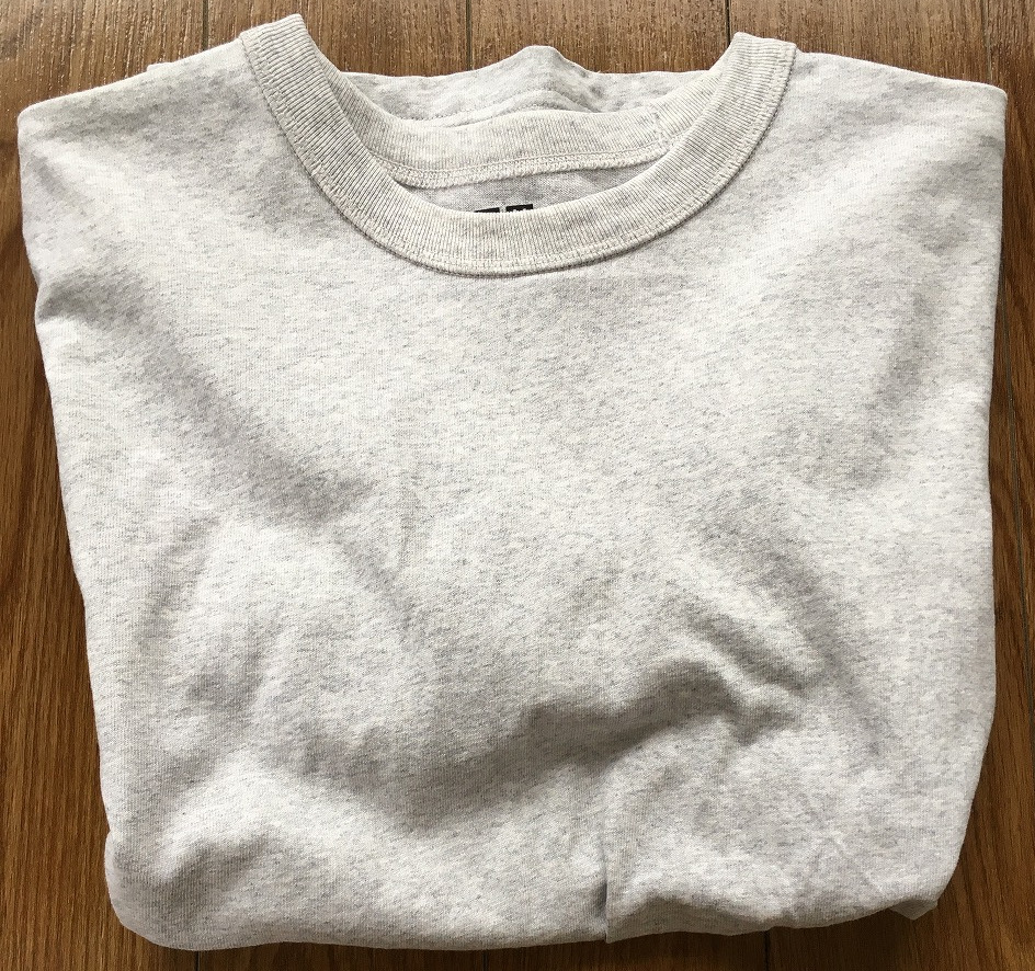 ライトグレーのスーピマコットンTシャツ