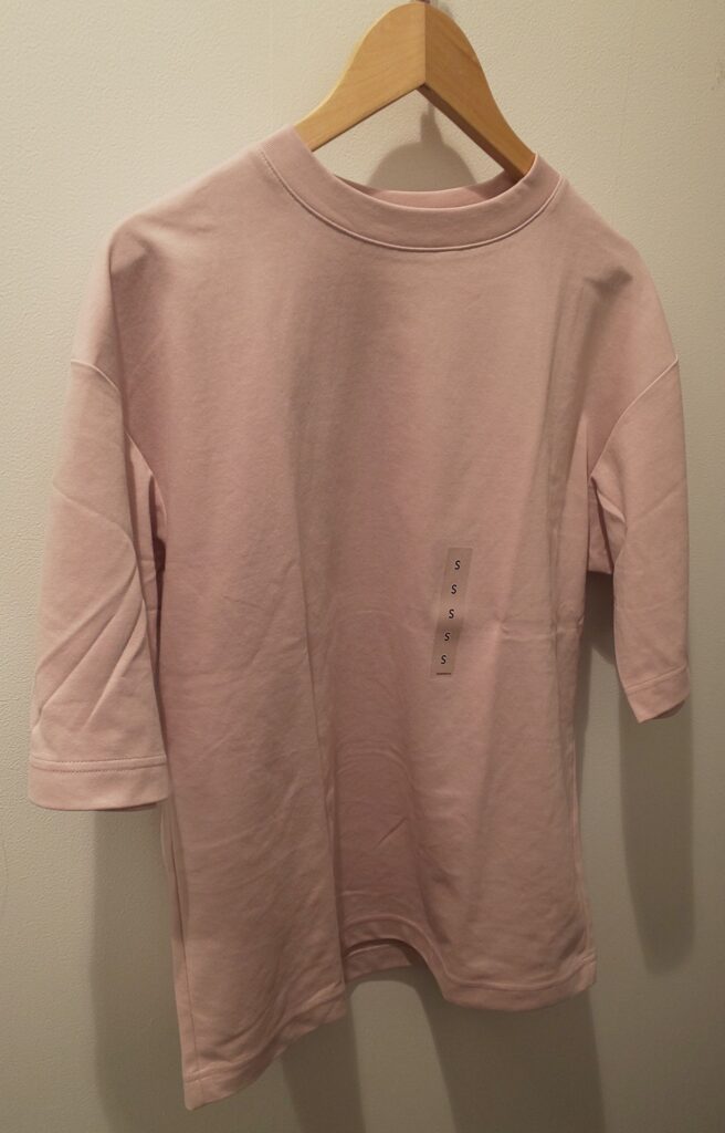 ユニクロ エアリズムコットンオーバーサイズTシャツ（5分袖）ピンク 1,500円(税抜）