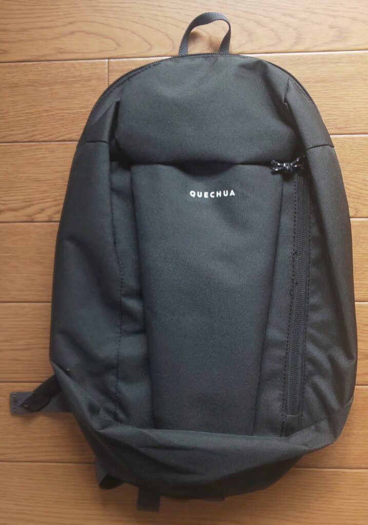 デカトロン QUECHUA（ケシュア）登山・ハイキング バックパック・リュック NH 100 - 10L ブラック 490円(税込）