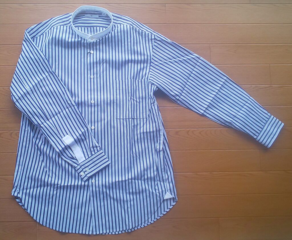 ユニクロ+J スーピマコットンオーバーサイズスタンドカラーシャツ（長袖・ストライプ）ブルー