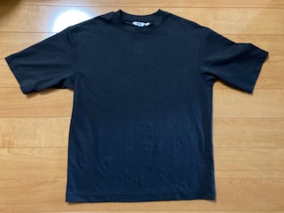 ユニクロ エアリズムコットンオーバーサイズTシャツ（5分袖）ブラック 1,500円