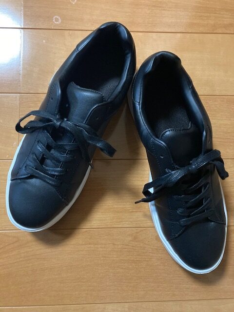 GU ライトソールレザータッチスニーカー BLACK