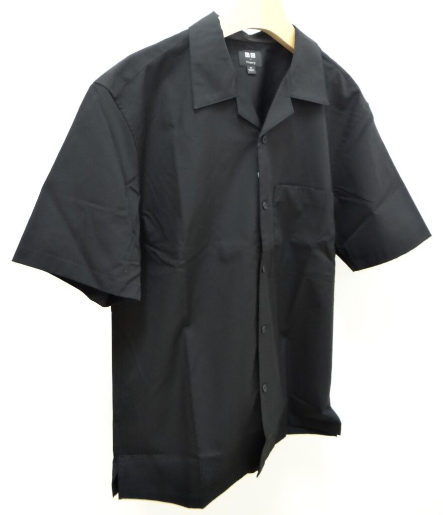 ユニクロ×Theory オープンカラーシャツ（半袖）BLACK